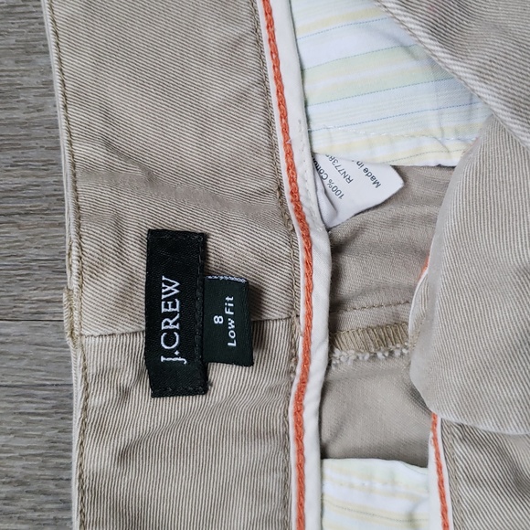 J.CREW low fit woman cacky shorts - Picture 2 of 5